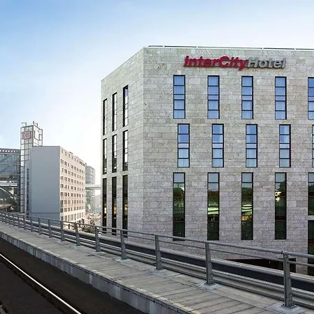 Intercityhotel Hbf מלון